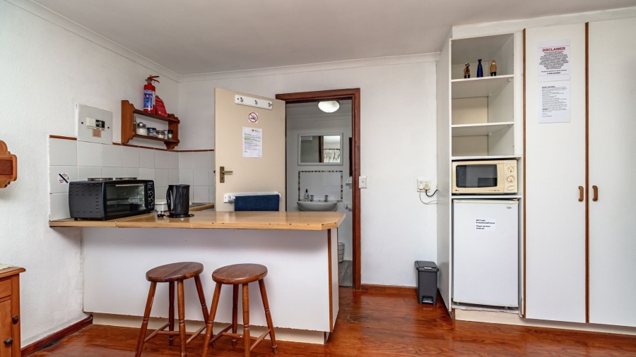 7 Bedroom Property for Sale in Paradise Western Cape